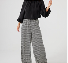 Load image into Gallery viewer, Liza Pants- Black Houndstooth