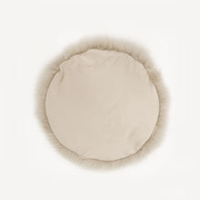 Load image into Gallery viewer, SHEEPSKIN SEAT PAD - NATURAL HONEY
