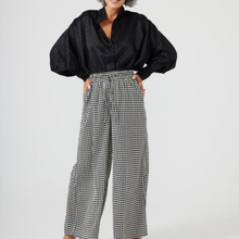 Load image into Gallery viewer, Liza Pants- Black Houndstooth
