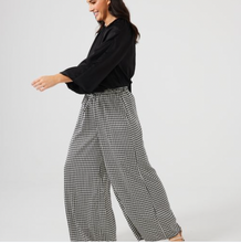 Load image into Gallery viewer, Liza Pants- Black Houndstooth
